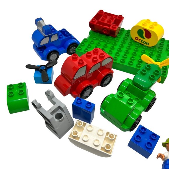 Lego Duplo Building Blocks 25 piece cars and platform - Picture 2 of 3